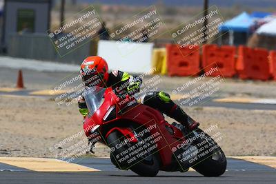 media/Apr-10-2022-SoCal Trackdays (Sun) [[f104b12566]]/Turn 2 (1135am)/